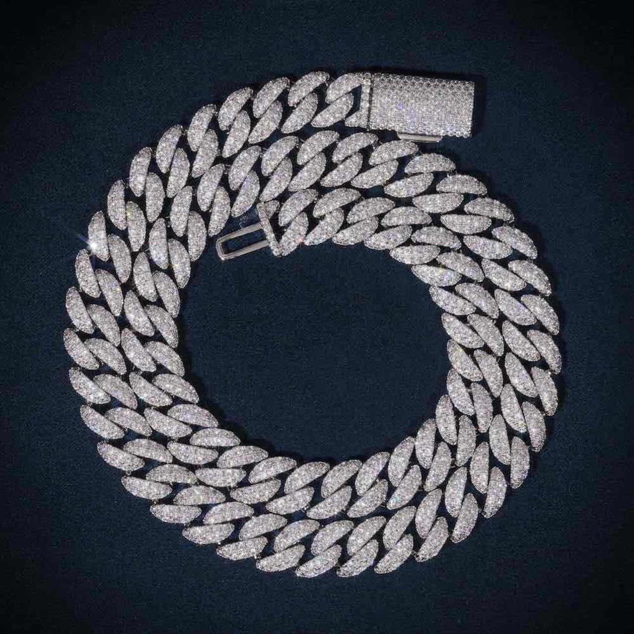 【Moissanite】 Iced Out Miami Cuban Chain Necklace【10mm】